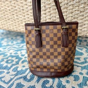 Louis Vuitton Bucket PM Damier
